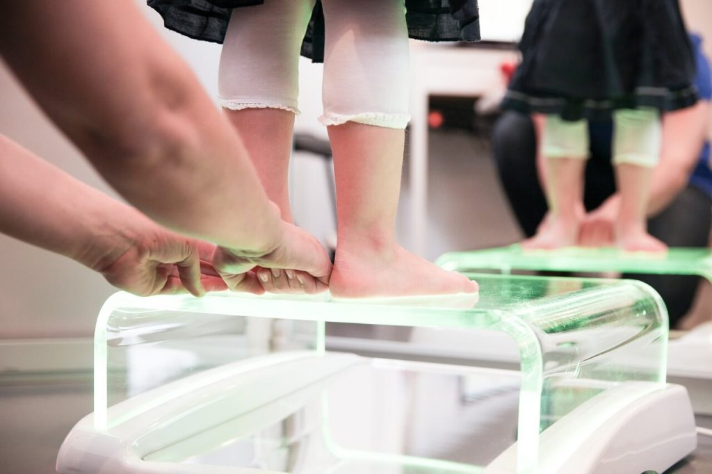 지간신경종 스트레칭